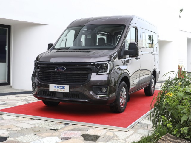 Ford Transit thế hệ mới chuẩn bị ra mắt tại Việt Nam- Ảnh 4.