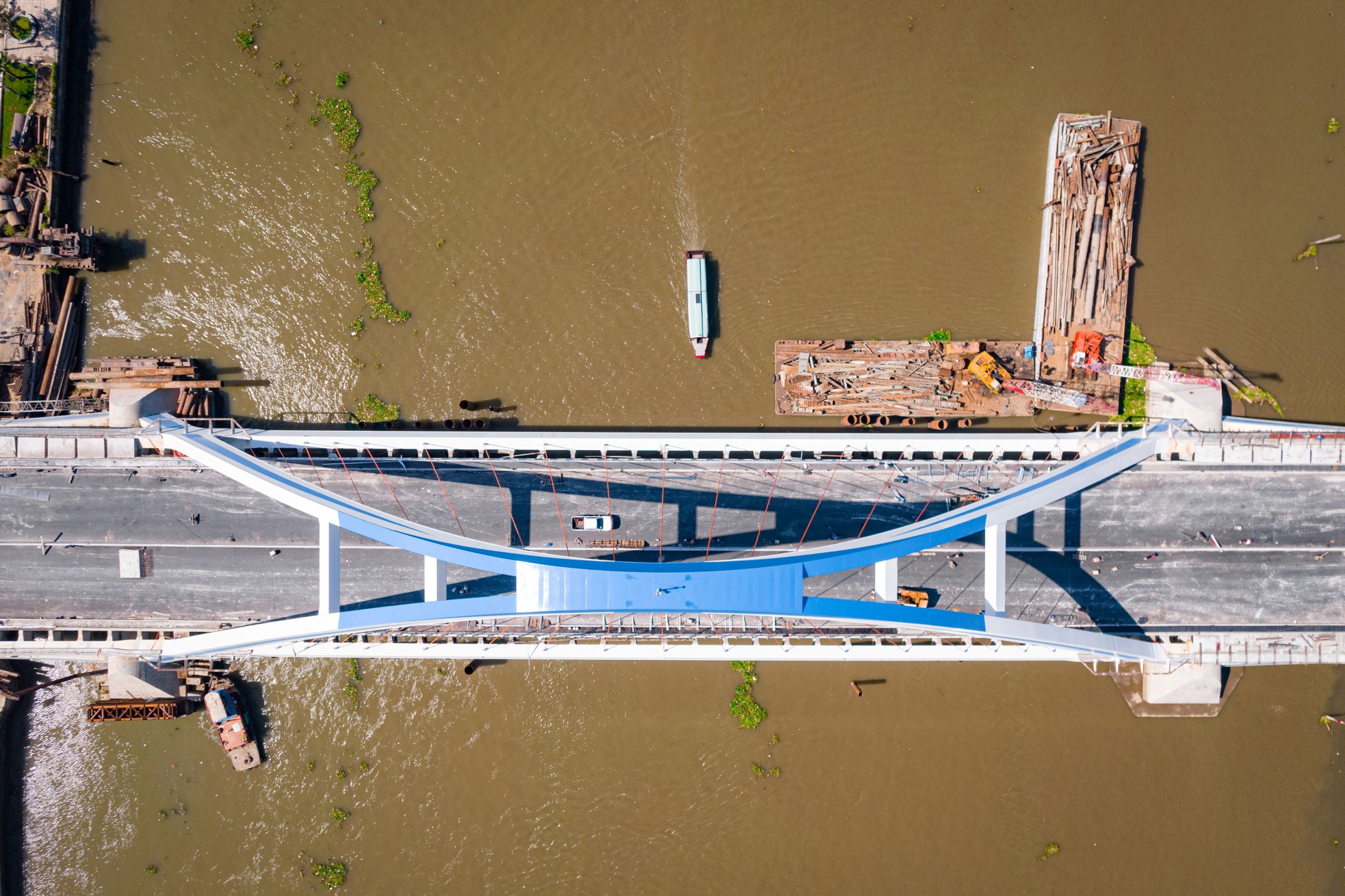 Cầu gần 800 tỷ đồng bắc qua sông Cần Thơ thông xe vào 27 Tết- Ảnh 6.