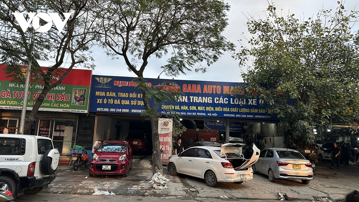 Mòn mỏi chờ cắt tóc, rửa xe ở Hà Nội những ngày cận Tết Giáp Thìn- Ảnh 11.
