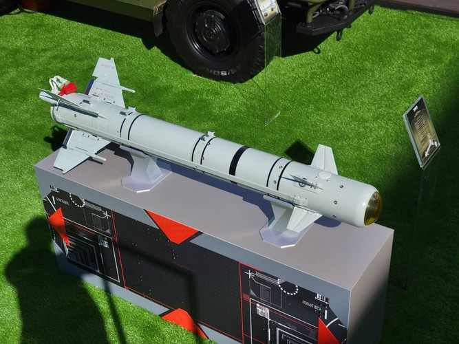 Tên lửa Izdeliye-305 là vũ khí thay đổi cuộc chơi trên chiến trường- Ảnh 2.