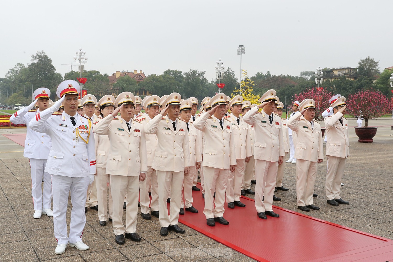 Lãnh đạo Đảng, Nhà nước vào lăng viếng Chủ tịch Hồ Chí Minh- Ảnh 7.