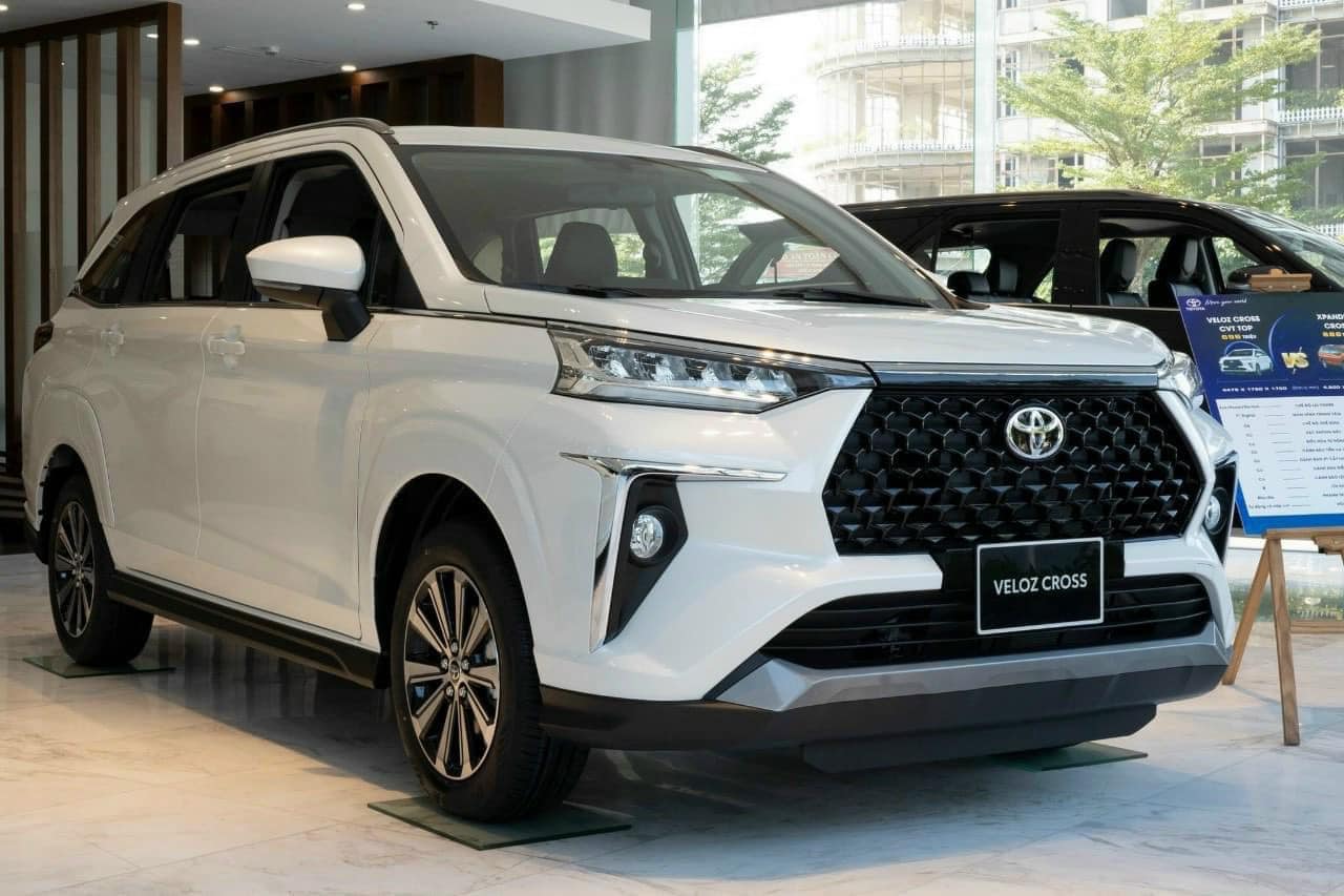 Toyota Vios, Veloz giảm giá tới 47 triệu, Hilux 2024 giá dự kiến từ 668 triệu, thêm trang bị đấu Ranger- Ảnh 3.