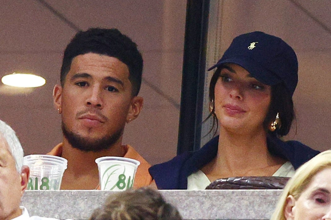 Sao bóng rổ bị nghi bắt cá hai tay: Giữa lúc đang hẹn hò cùng Kendall Jenner thì bị một người đẹp đăng ảnh 