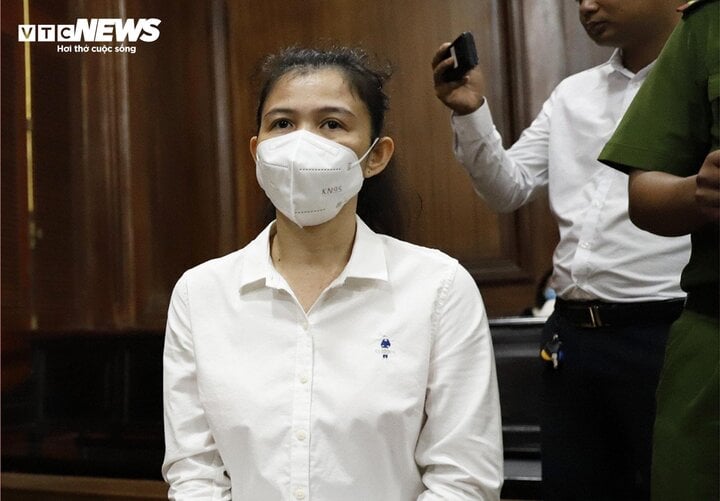 Xâm phạm bí mật đời tư vợ chồng Nguyễn Phương Hằng, Hàn Ni lãnh 1 năm 6 tháng tù- Ảnh 1.