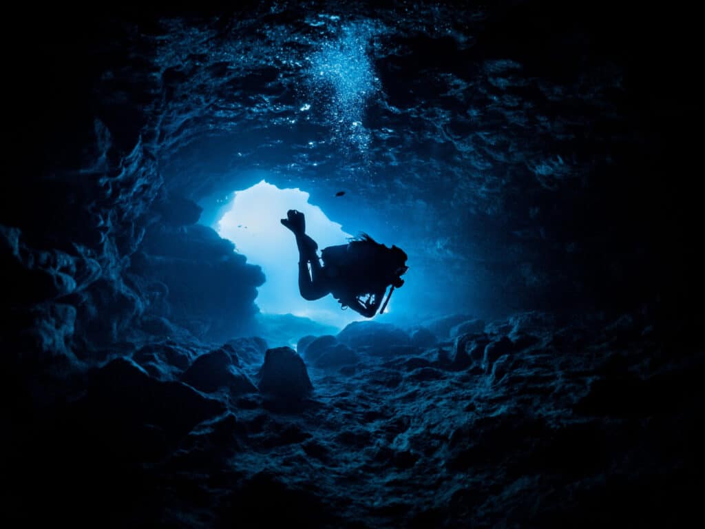 Tại sao giếng Jacob là một trong những địa điểm lặn hấp dẫn và nguy hiểm nhất nhất thế giới?- Ảnh 3.