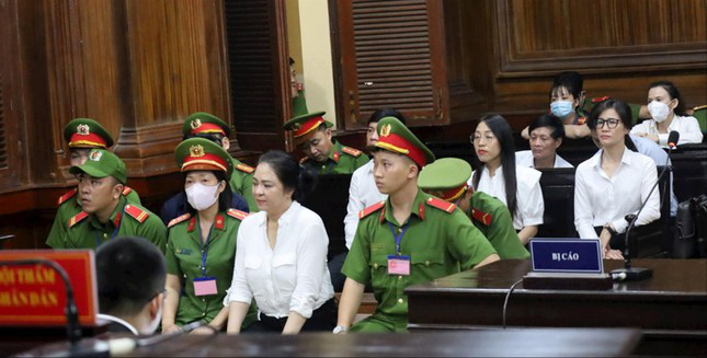 Xét xử phúc thẩm vụ bà Nguyễn Phương Hằng- Ảnh 1.