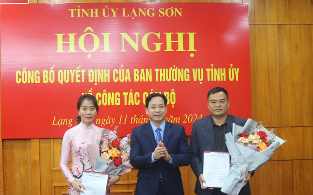 Công bố quyết định của Ban Thường vụ Tỉnh ủy Lạng Sơn về công tác cán bộ- Ảnh 1.
