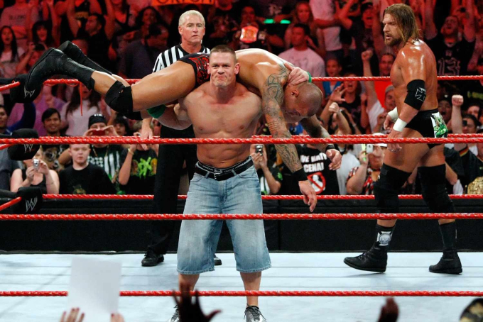 John Cena - Nhân vật gây sốc nhất hôm nay: Sự nghiệp thể thao đỉnh không kém The Rock, có khối tài sản cực khủng- Ảnh 3.