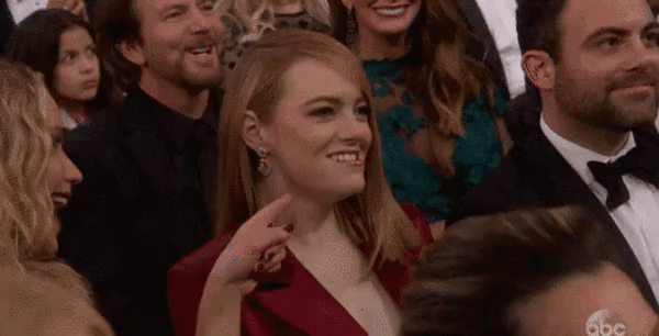 Tranh cãi nảy lửa clip tố Emma Stone - Jennifer Lawrence hùa nhau cô lập Dương Tử Quỳnh ngay trên sân khấu Oscar 2024- Ảnh 4.