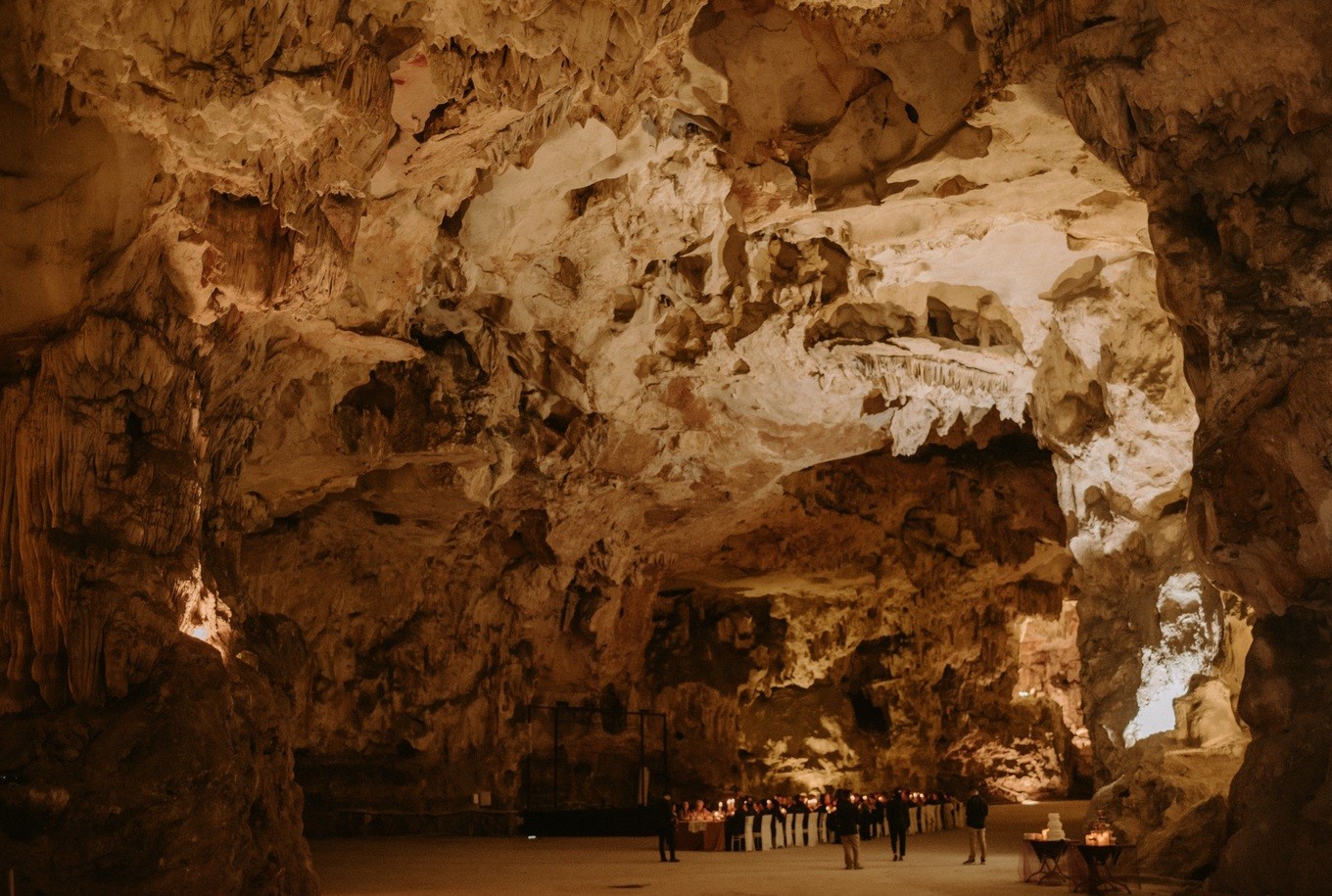 Độc lạ lễ cưới trong hang động Việt Nam- Ảnh 8.