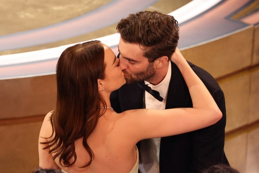 Nụ hôn tại Oscar- Ảnh 1.