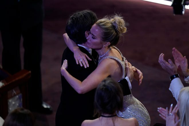 Nụ hôn tại Oscar- Ảnh 4.