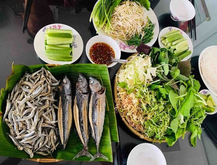 Ở Phú Yên có món 'cá ngạc nhiên' tưởng lạ mà quen, ăn xong phải ồ lên cảm thán- Ảnh 1.