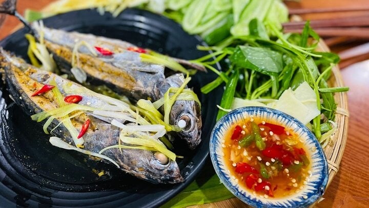 Ở Phú Yên có món 'cá ngạc nhiên' tưởng lạ mà quen, ăn xong phải ồ lên cảm thán- Ảnh 3.