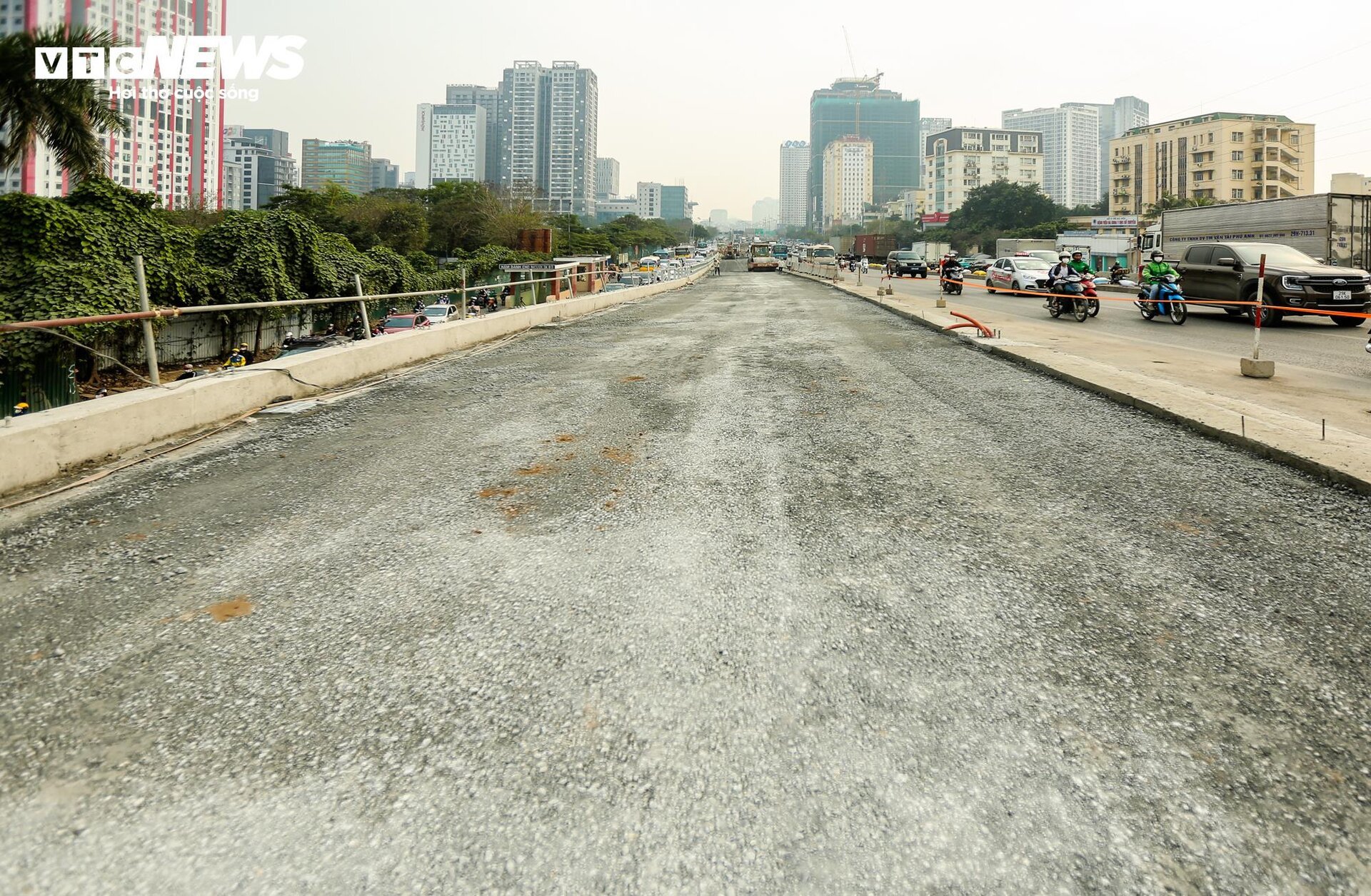 Hiện trạng 2 cầu vượt thép 340 tỷ đồng ở Hà Nội trước ngày thông xe- Ảnh 14.