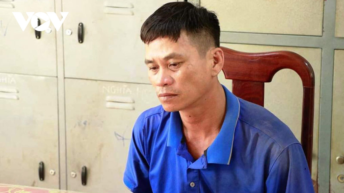 Diễn biến mới nhất vụ bé trai bị cha dượng bạo hành ở Bình Phước- Ảnh 1.