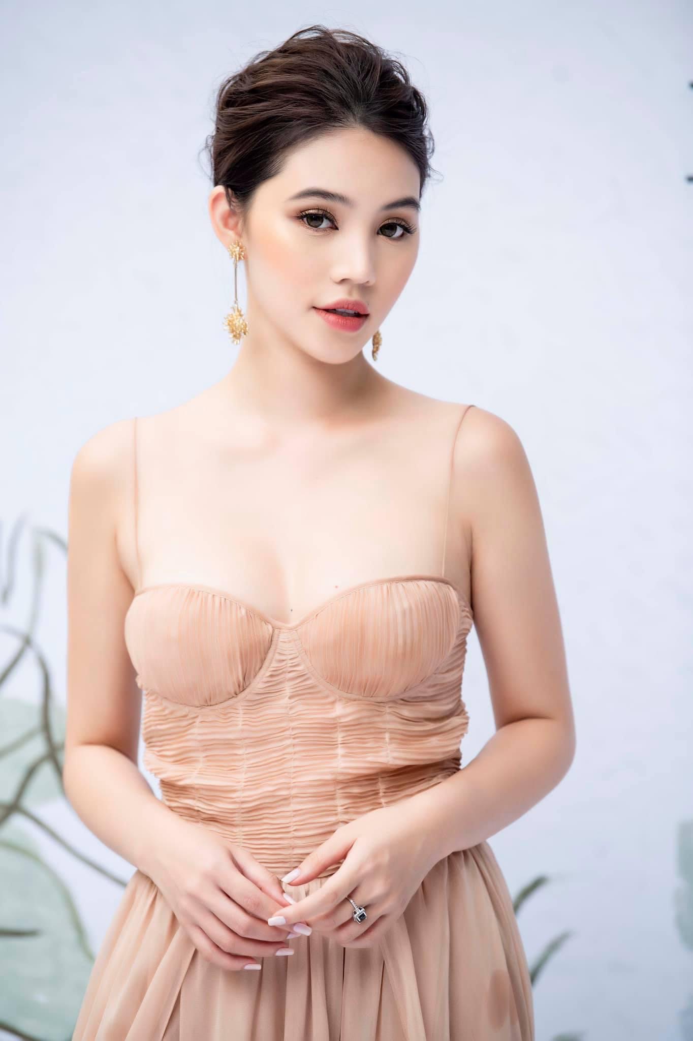 Hoa hậu Việt khoe eo thon hậu nghi vấn mang thai, tiết lộ tâm trạng hiện tại sau khi dính drama tại Thái Lan- Ảnh 4.
