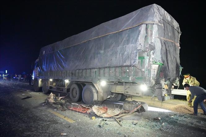 Khởi tố vụ án, điều tra nguyên nhân vụ tai nạn giao thông trên cao tốc Cam Lộ - La Sơn- Ảnh 1.