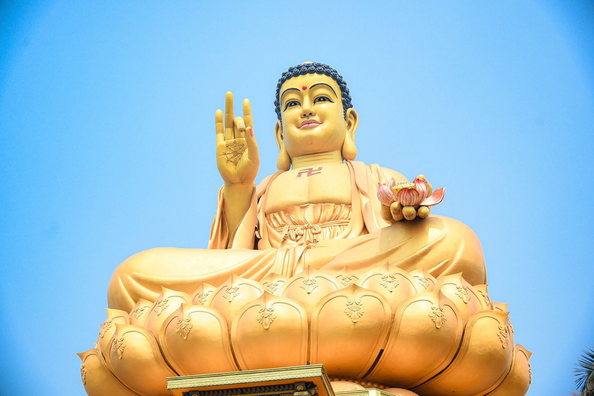 Cận cảnh tượng Phật cao 72 m ở Hà Nội- Ảnh 9.