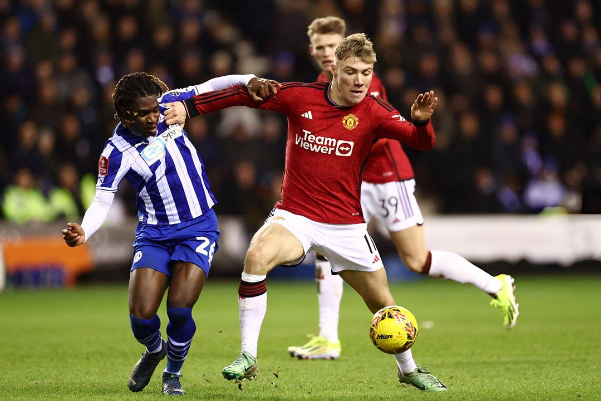 Tứ kết FA Cup 2023/24: Man Utd ‘đại chiến’ Liverpool, Chelsea dễ thở- Ảnh 1.