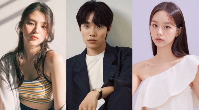 Nóng: Ryu Jun Yeol cúi gằm mặt ở sân bay Hàn sau chuyến đi Hawaii với bạn gái Han So Hee, thái độ bị mỉa mai dữ dội- Ảnh 6.