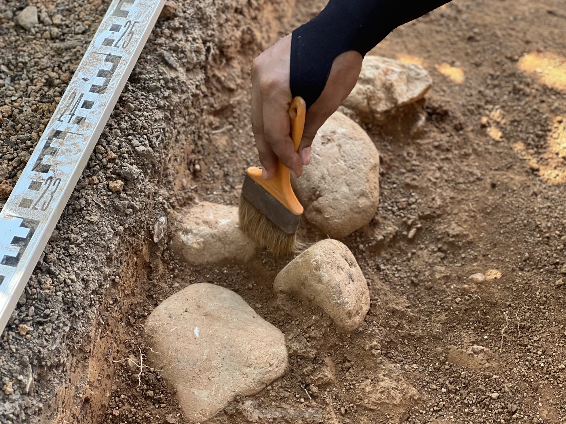 Khai quật khảo cổ ở Đắk Nông, phát lộ nhiều dấu tích người tiền sử- Ảnh 6.