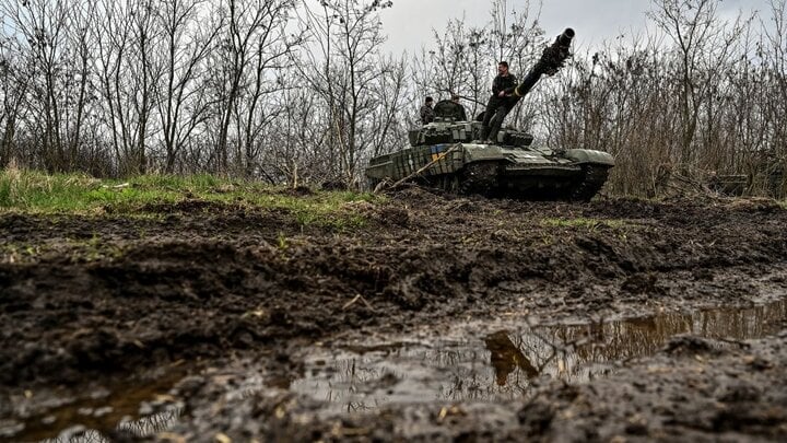 Chernozem - Điểm yếu chí mạng của xe tăng phương Tây ở Ukraine- Ảnh 4.