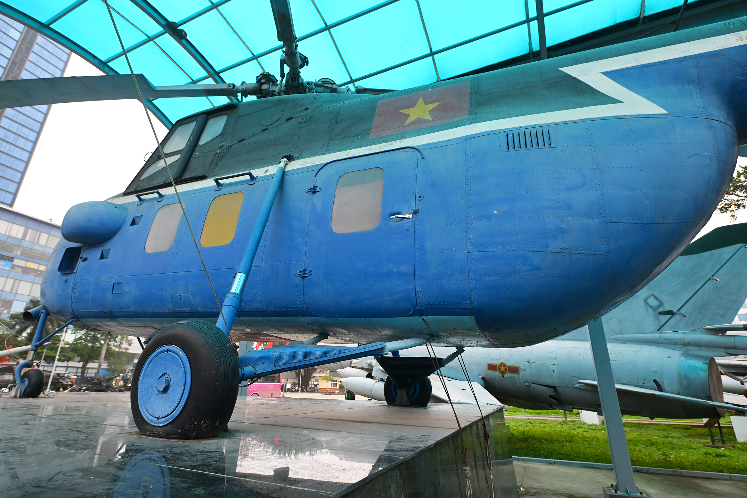 Tận thấy chiếc trực thăng huyền thoại trong lịch sử, từng chở Bác Hồ suốt 1 thập kỷ- Ảnh 5.