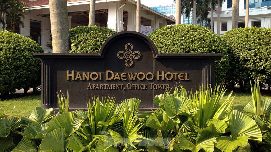 Khách sạn Daewoo nổi tiếng bậc nhất Hà Nội trong tay bà Trương Mỹ Lan- Ảnh 2.
