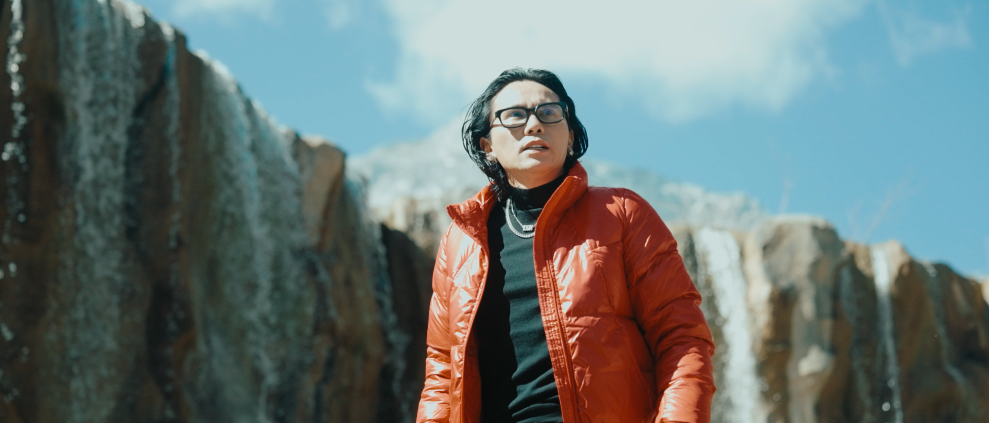 Mars Anh Tú sang Trung Quốc săn tuyết để quay MV mới, suýt bị bỏng lạnh- Ảnh 8.