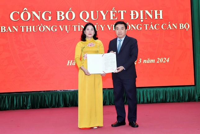 Công bố quyết định của Ban Thường vụ Tỉnh ủy Hà Giang về công tác cán bộ- Ảnh 1.