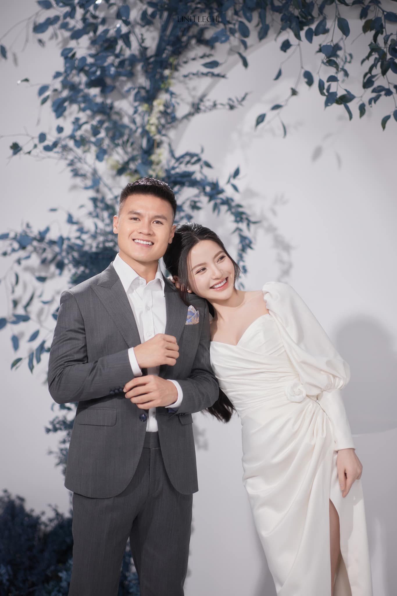 Ảnh cưới của Quang Hải và Chu Thanh Huyền có điểm này giống hệt với ảnh của Đoàn Văn Hậu và Doãn Hải My- Ảnh 6.