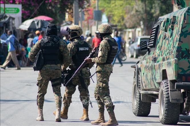 Khủng hoảng ở Haiti: Ngân hàng trung ương bị tấn công- Ảnh 1.