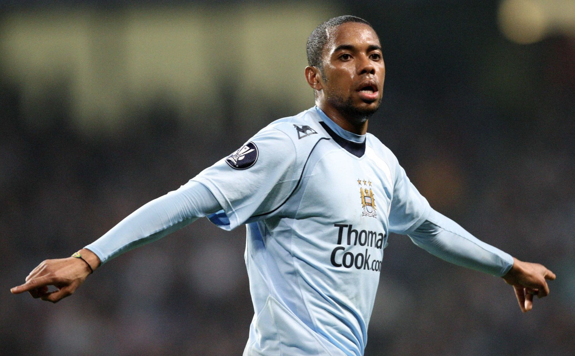 Cựu tiền đạo Man City Robinho ngồi tù 9 năm- Ảnh 4.