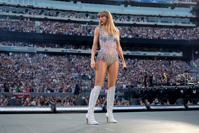 70.000 người xem show Taylor Swift gây động đất- Ảnh 1.