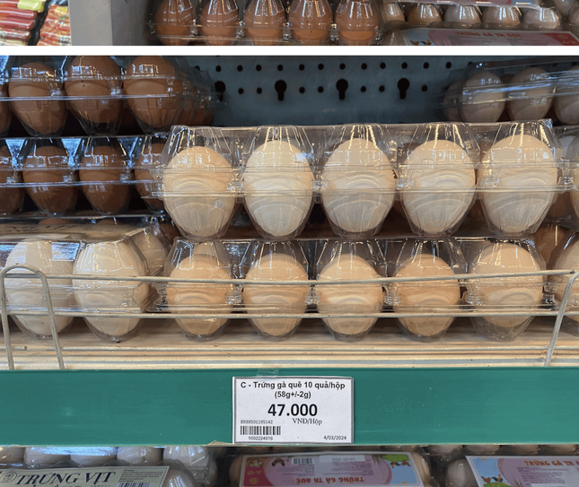 Trứng gà rẻ 'chưa từng có' bán đầy Hà Nội- Ảnh 7.