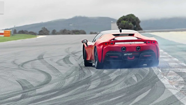 Siêu xe Ferrari gặp nạn được bồi thường kỷ lục- Ảnh 3.