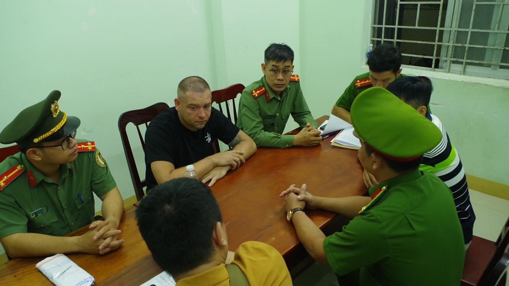Bắt đối tượng truy nã quốc tế khi đang lẩn trốn tại Ninh Thuận- Ảnh 1.