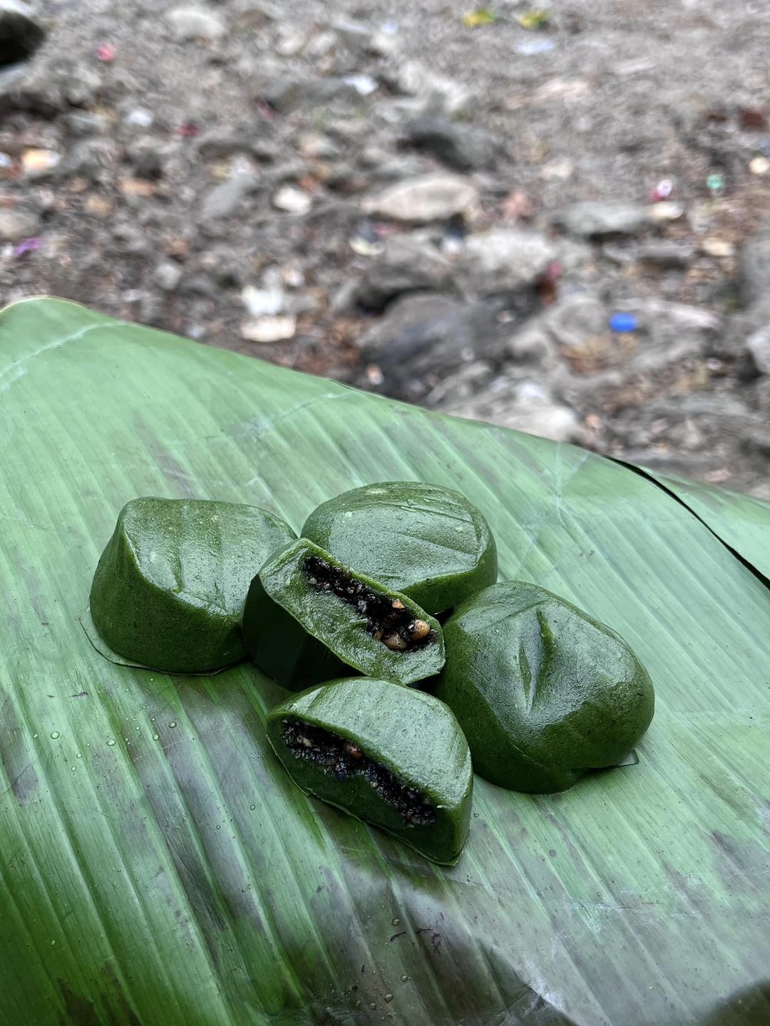 Món bánh đặc sản làm từ loài rau mùa xuân, ăn không chỉ đẹp da mà còn điều hòa khí huyết, chống đau đầu khi giao mùa- Ảnh 7.