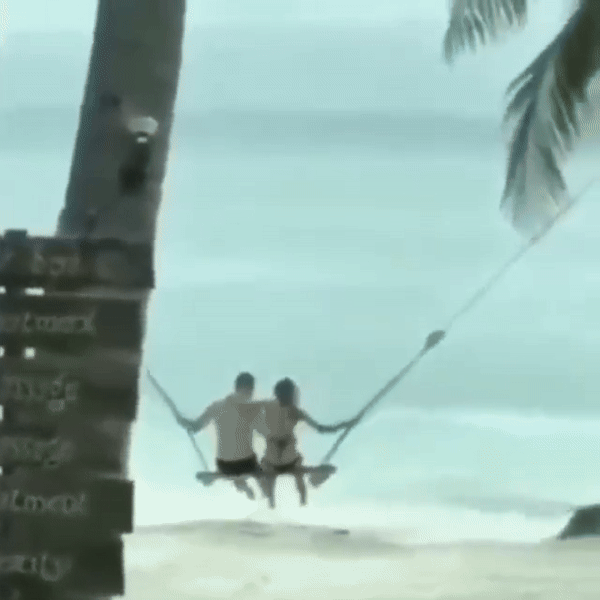 Hot rần rần khoảnh khắc Taylor Swift và bạn trai ngã lộn cổ ngoài biển, thực hư ra sao?- Ảnh 3.