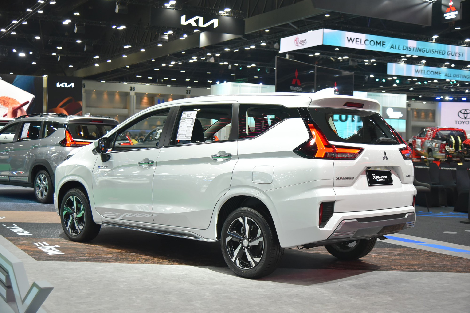 Mitsubishi Xpander HEV mà nhiều người Việt mong chờ đây rồi: Nội thất mượn nét của Xforce, động cơ tiết kiệm hơn hẳn- Ảnh 4.