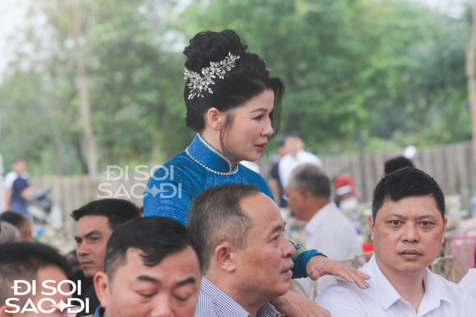 Quang Hải xuất hiện cực bảnh bao, cùng bố mẹ tất bật chuẩn bị cho đám cưới với Chu Thanh Huyền- Ảnh 5.
