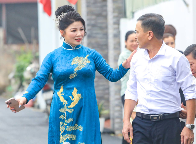 Quang Hải xuất hiện cực bảnh bao, cùng bố mẹ tất bật chuẩn bị cho đám cưới với Chu Thanh Huyền- Ảnh 6.