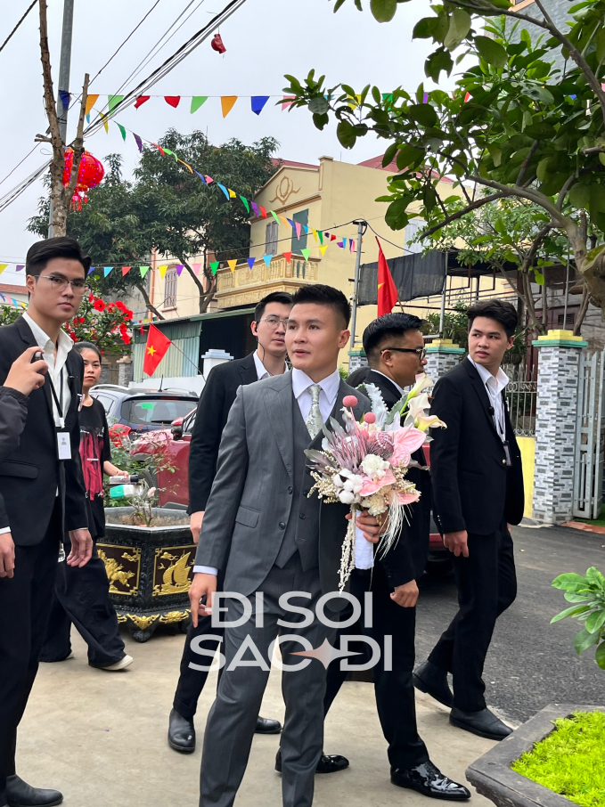 Bó hoa Quang Hải cầm đi trao cho Chu Thanh Huyền trong ngày cưới: Ý nghĩa đặc biệt với ước mong hôn nhân không còn sóng gió- Ảnh 6.