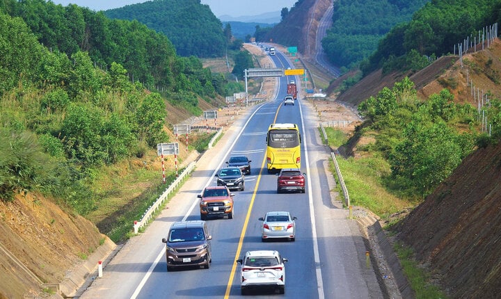 Thủ tướng yêu cầu ban hành quy chuẩn quốc gia về đường cao tốc trước ngày 5/4- Ảnh 1.