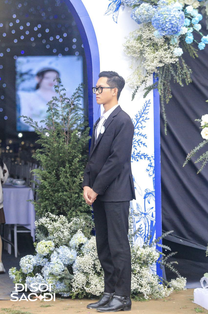 Quang Hải thuê dàn vệ sĩ hùng hậu bảo vệ Chu Thanh Huyền, không khác gì đám cưới sao hạng A showbiz- Ảnh 5.