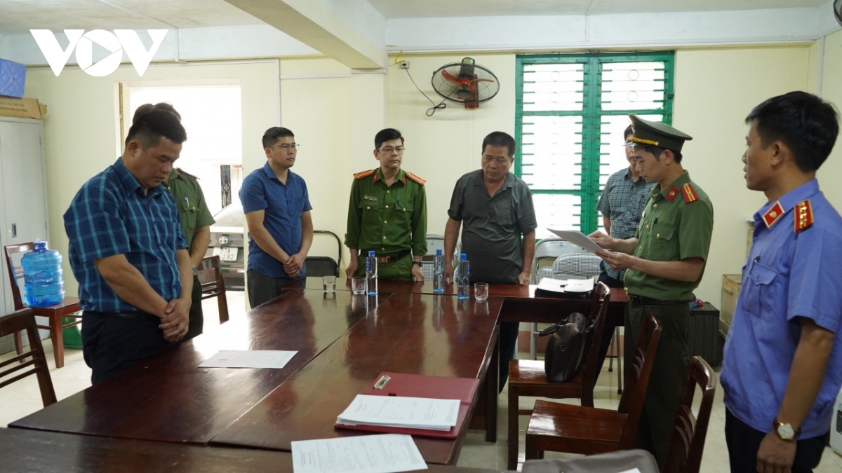 Bắt tạm giam Giám đốc Điện lực huyện Na Rì, tỉnh Bắc Kạn- Ảnh 1.