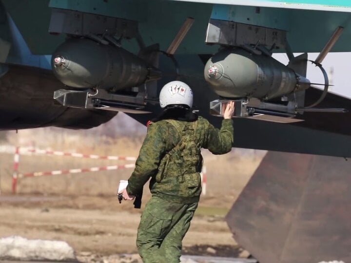 Bom lượn 3 tấn của Nga sẽ tàn phá phòng tuyến Ukraine?- Ảnh 2.