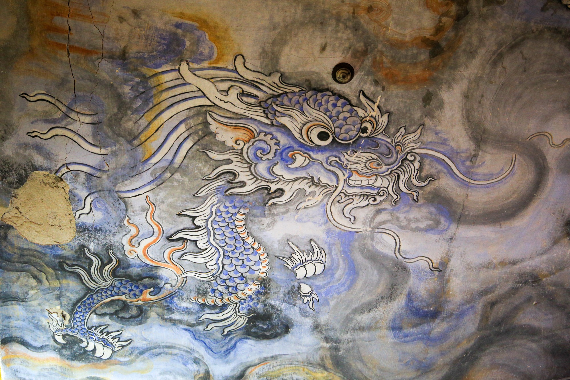 Chiêm ngưỡng bức tranh trên trần chánh điện lớn nhất Việt Nam- Ảnh 10.
