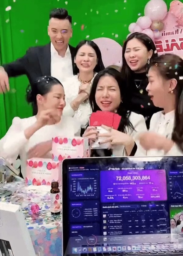 Đây là những phiên livestream chốt đơn cả chục tỉ ở Việt Nam, bán hàng online đang là 